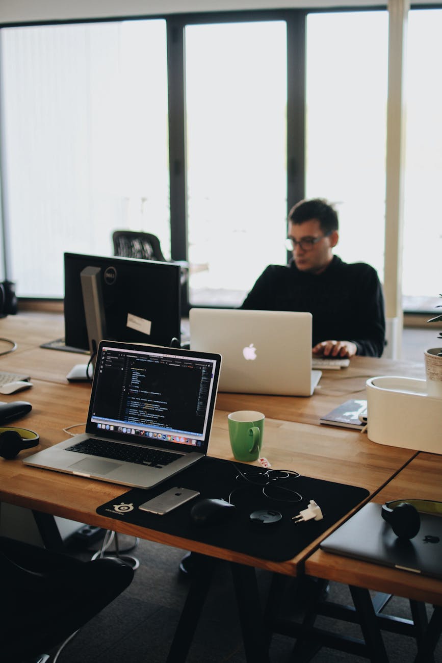 Can a Government Employee Do Freelance Work and Earn Money In India?